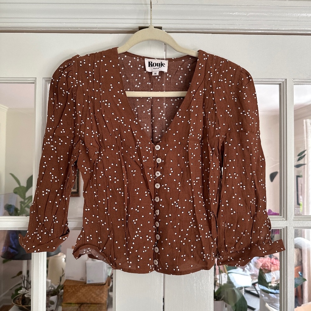 Beautiful Parisian Top